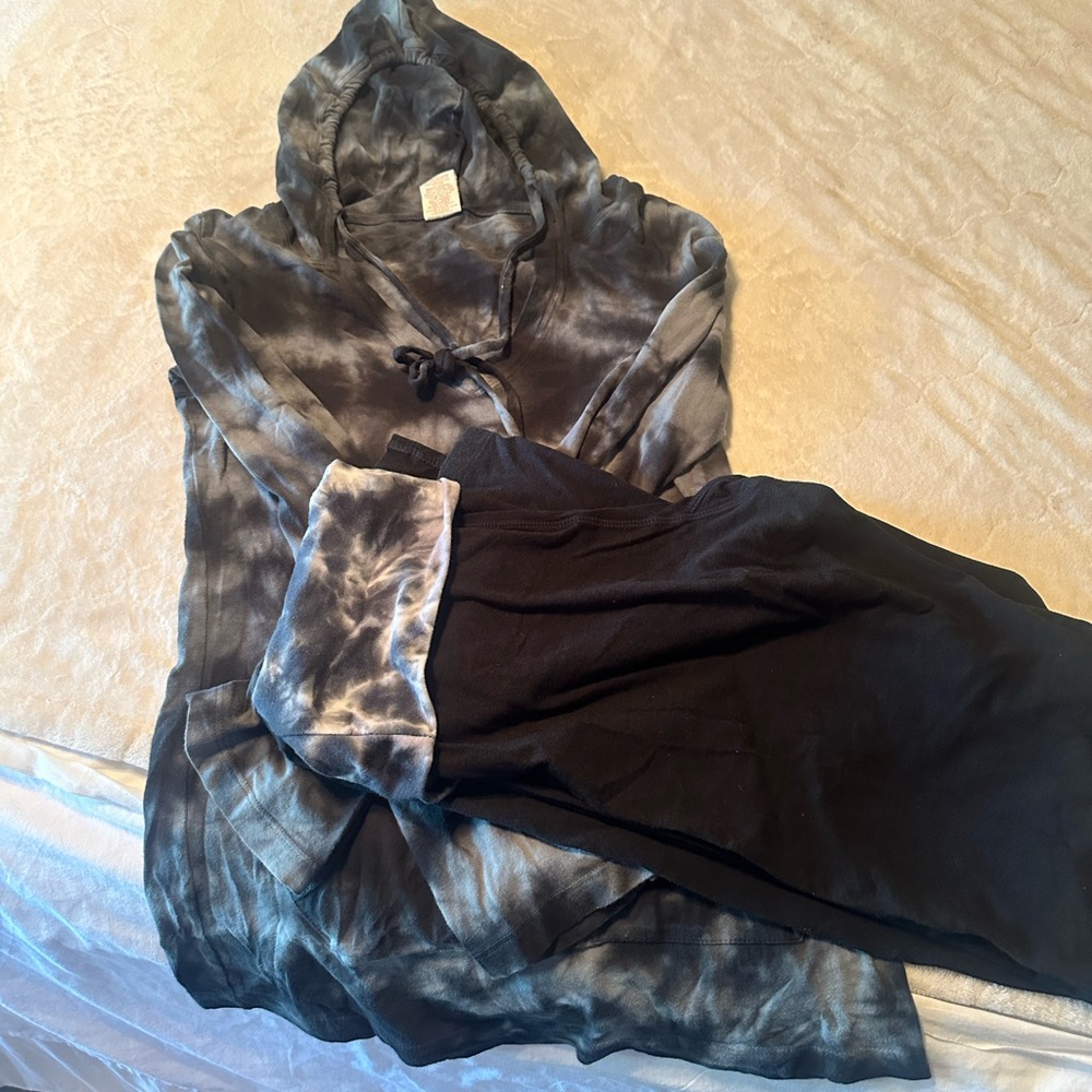 Balance Collection Gray Tie-Dye Hoodie